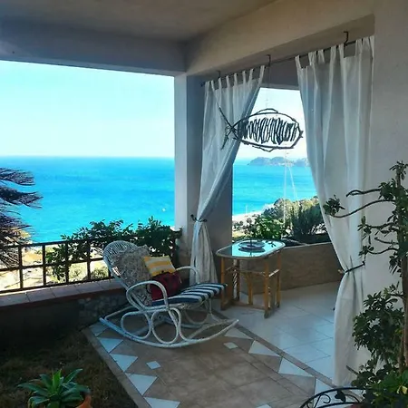 Super Terrazzo Panoramico * Letojanni